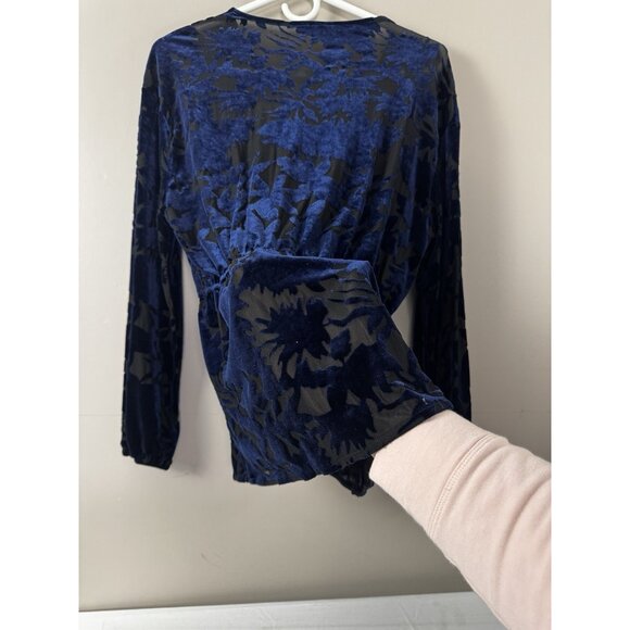 Chevignon Women M Navy Burnout Velvet Wrap Blouse Sheer Babydoll Boho Whimsigoth - Picture 3 of 9